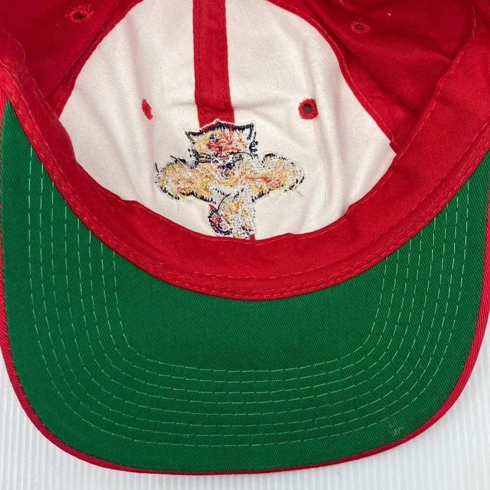 Vintage 90s Red NHL Florida Panthers Hockey SnapBack Kids Hat